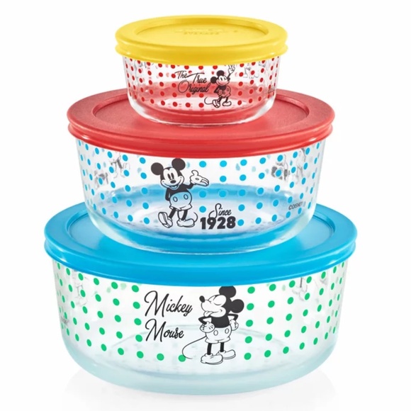 Pirex Mickey Mouse Collection for Your Dream Disney Kitchen - Picture 1 of 6